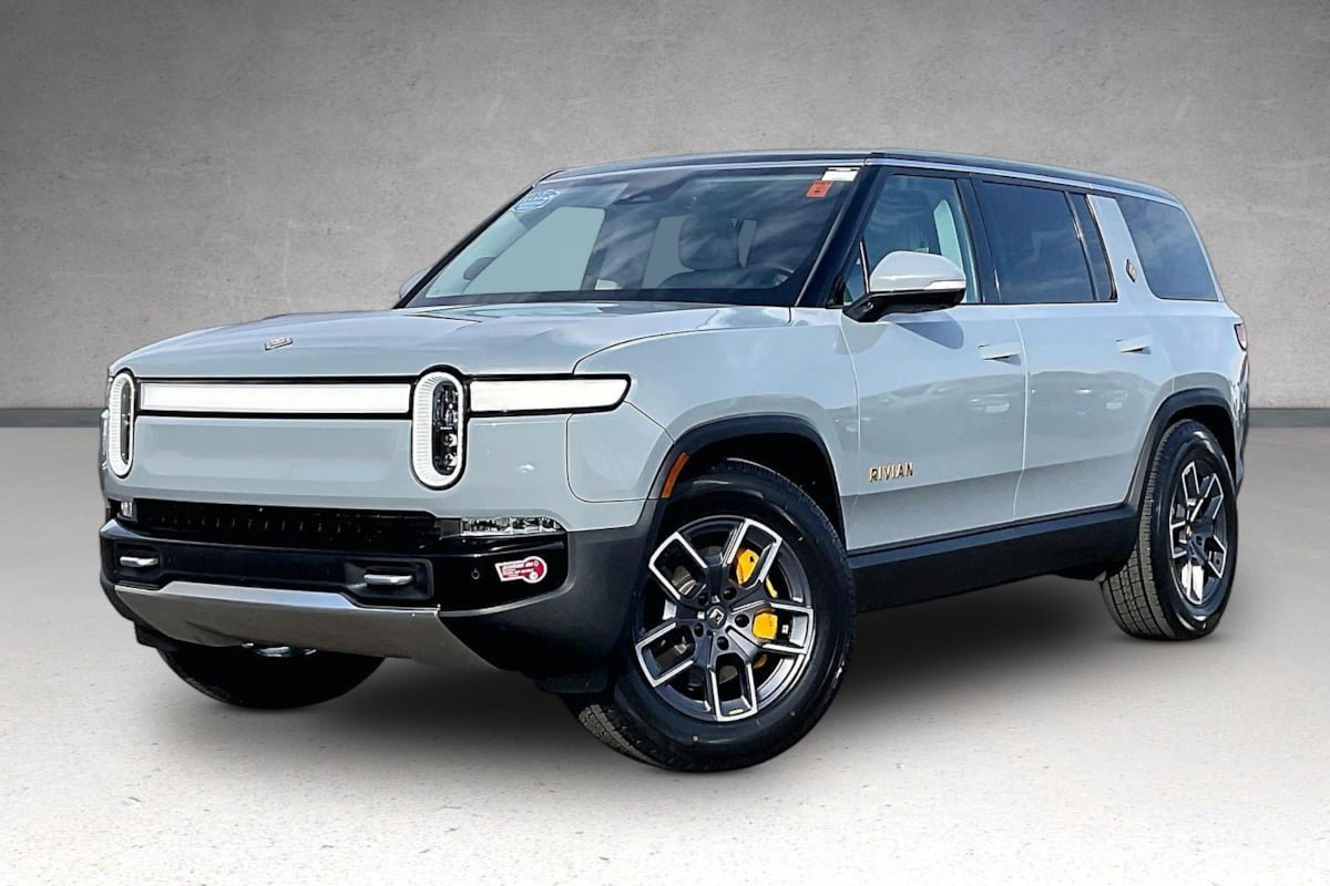 2023 Rivian R1S