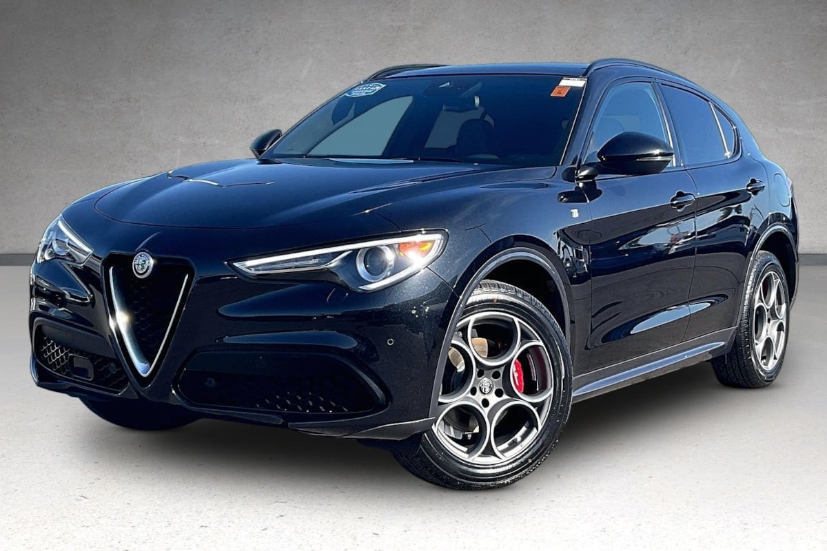 2023 Alfa Romeo Stelvio Ti AWD 