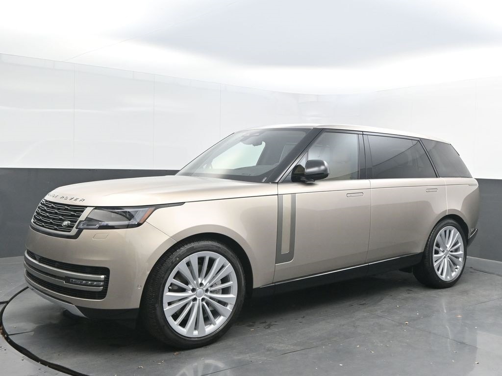 2025 Land Rover Range Rover SE's photo