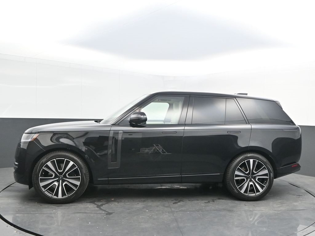 New 2025 Land Rover Range Rover SE 530PS SUV