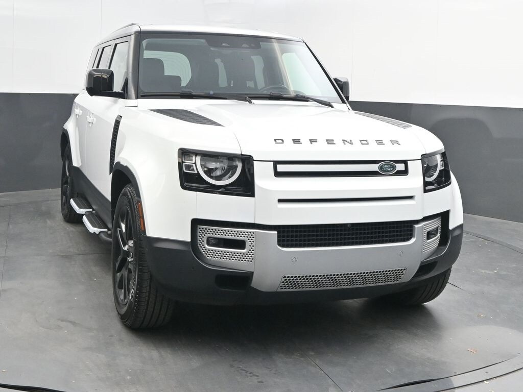 2021 Land Rover Defender S photo 2
