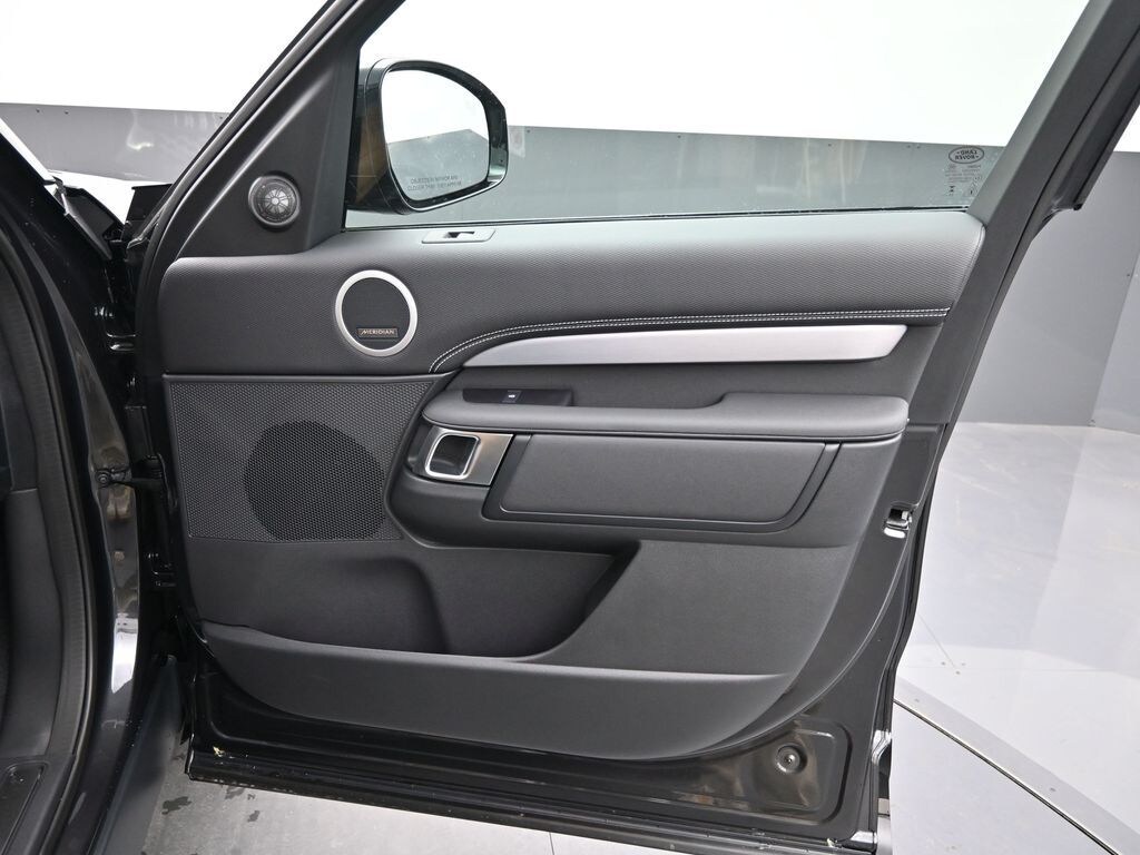 New 2026 Land Rover Discovery Gemini 360PS SUV