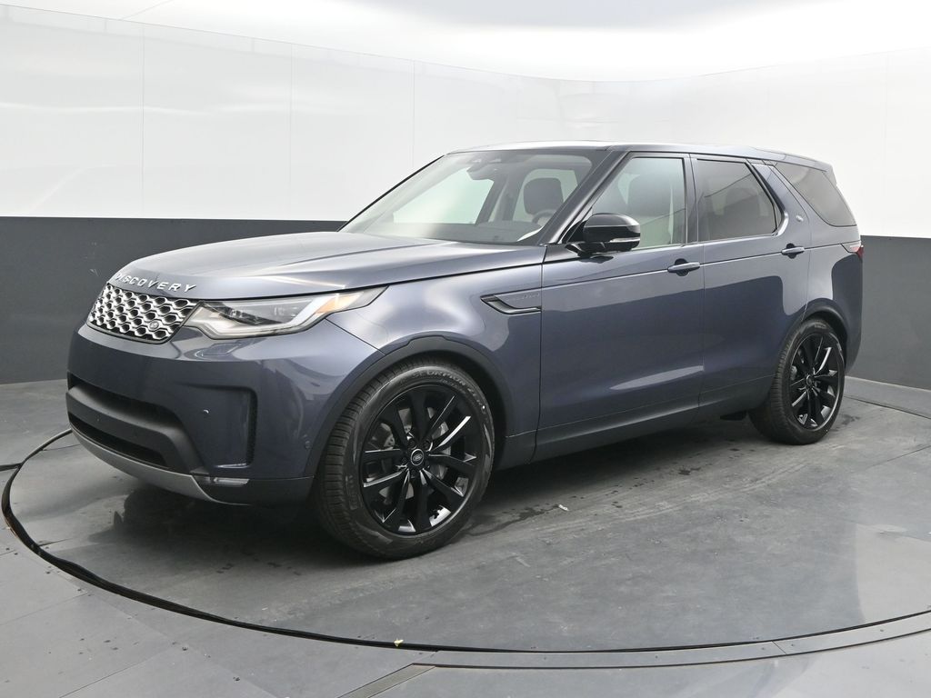 2026 Land Rover Discovery P300 S's photo