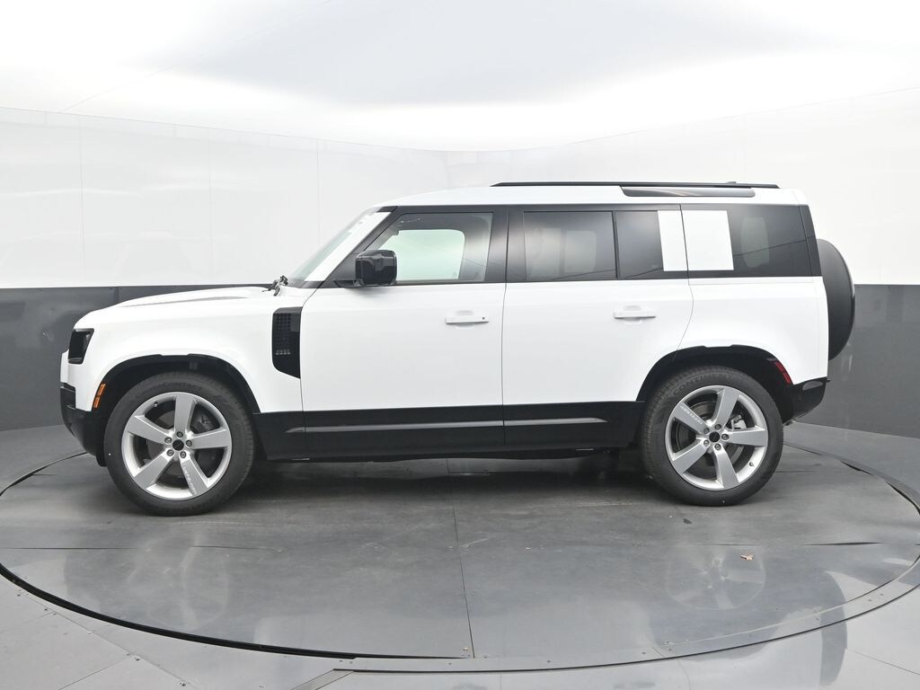 New 2026 Land Rover Defender 110 400PS X-Dynamic SE SUV