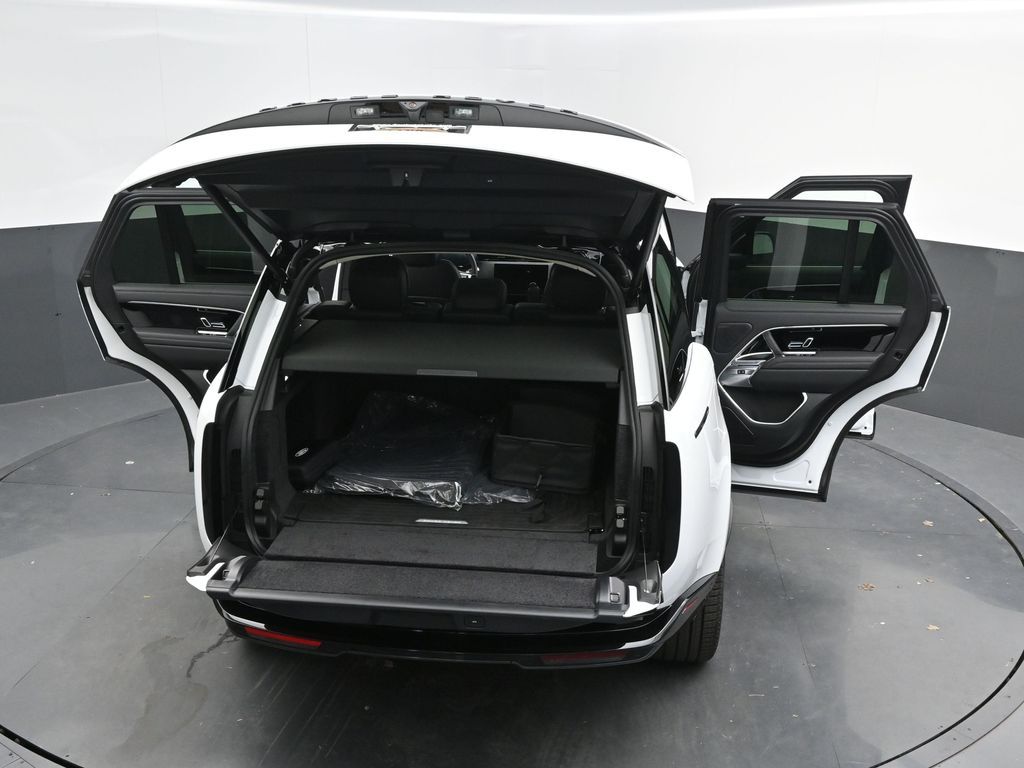 2025 Land Rover Range Rover SE - Photo 49