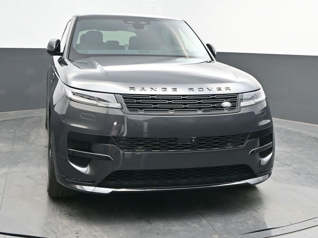2025 Land Rover Range Rover Sport SE photo 2