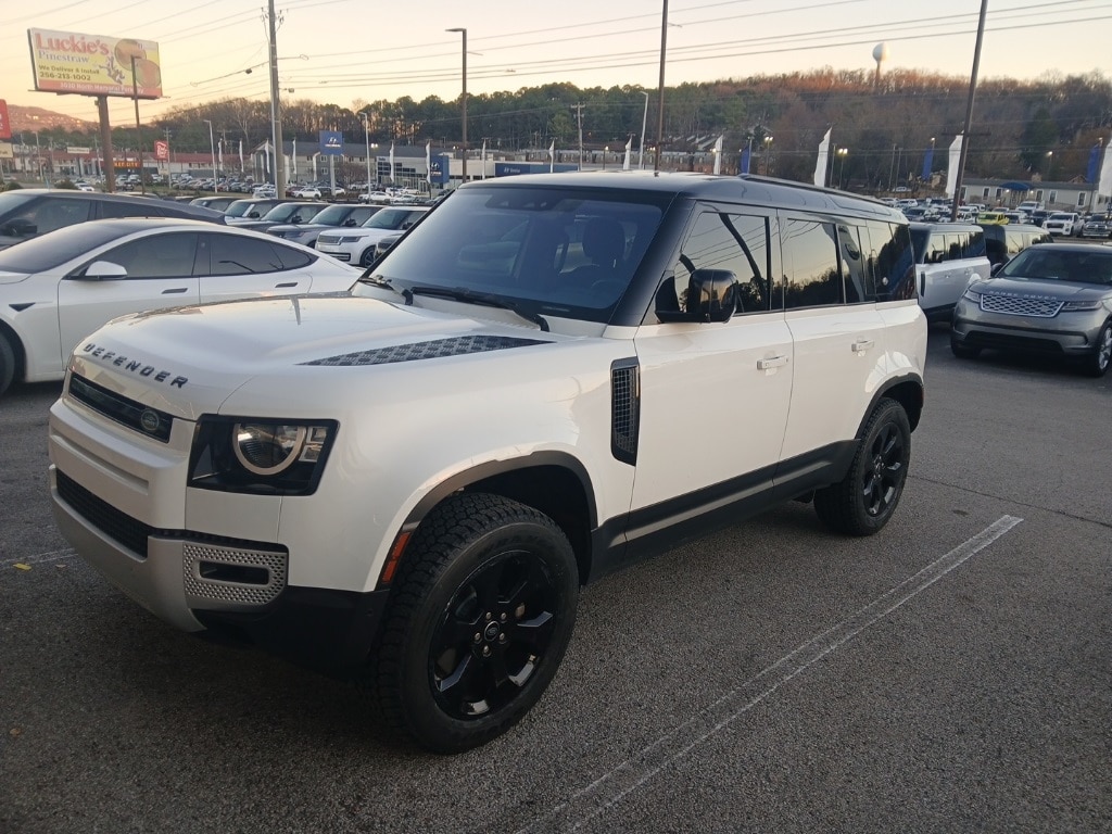 2022 Land Rover Defender Standard