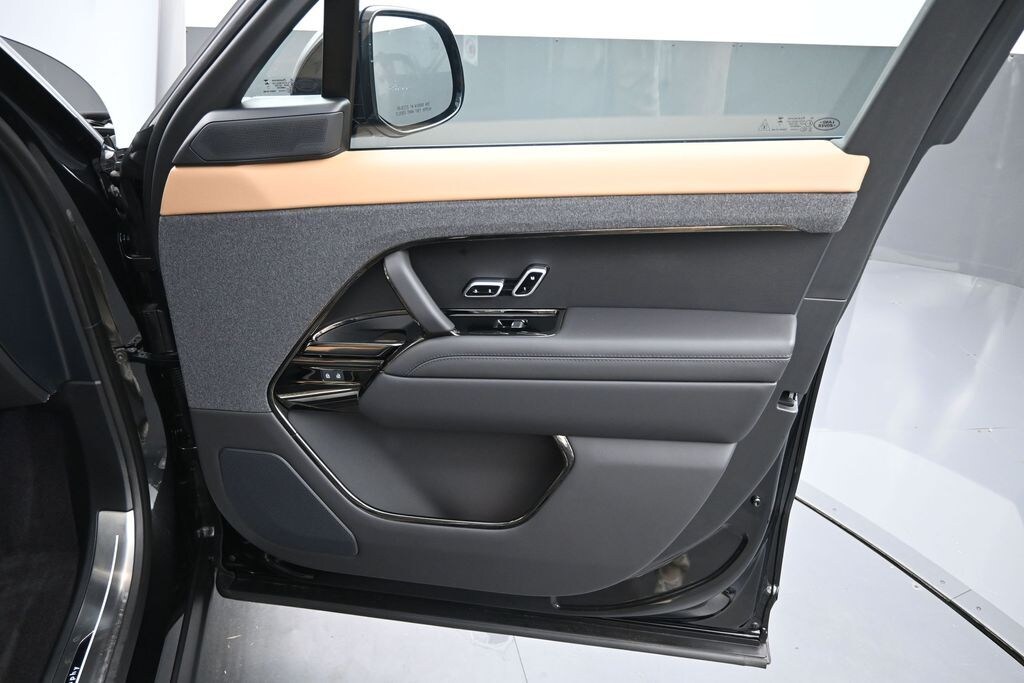 Used 2026 Land Rover Range Rover Sport P530 Autobiography SUV