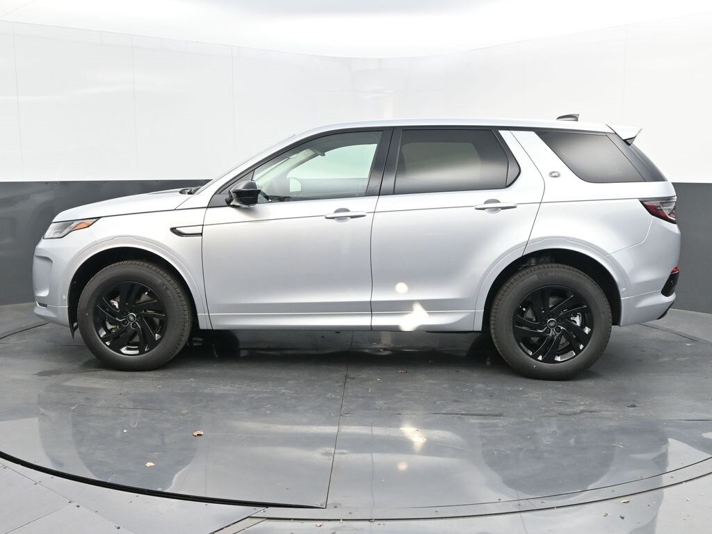 2025 Land Rover Discovery Sport S photo 3