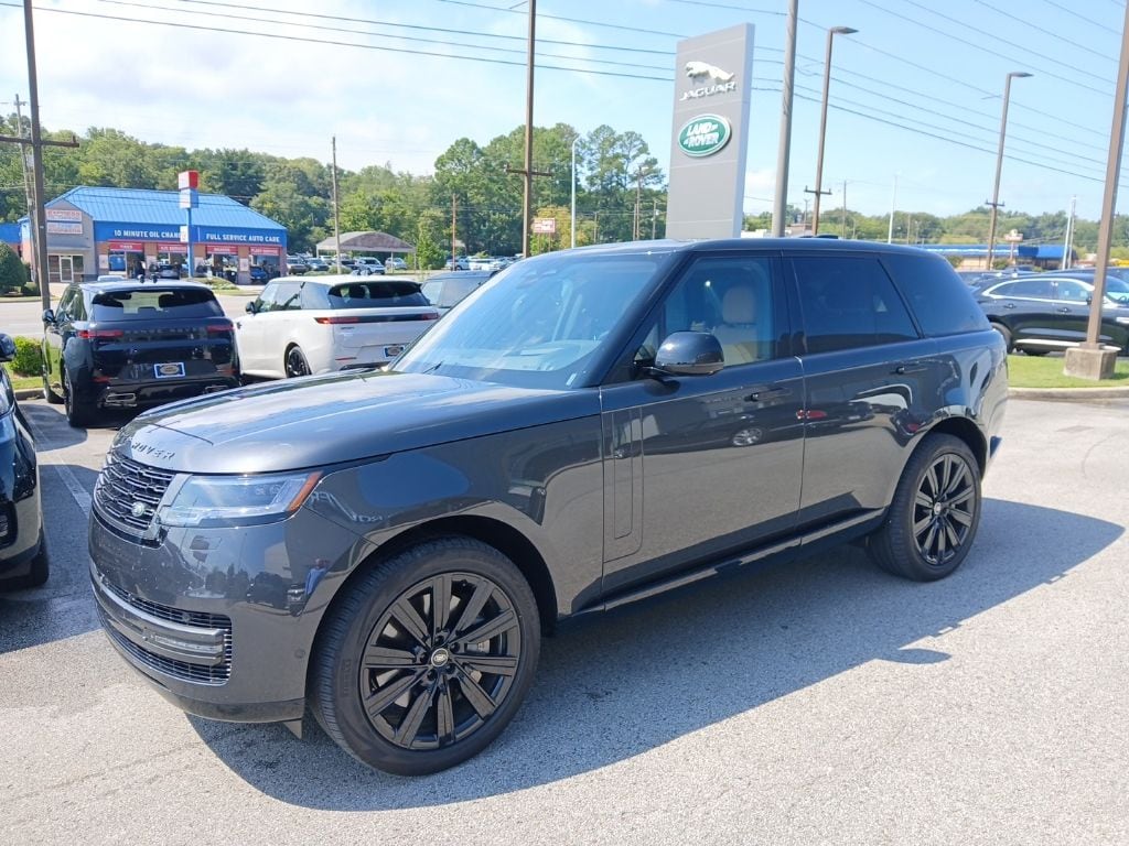 Used 2025 Land Rover Range Rover P530 SE SUV