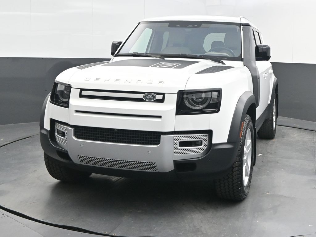 2022 Land Rover Defender SE