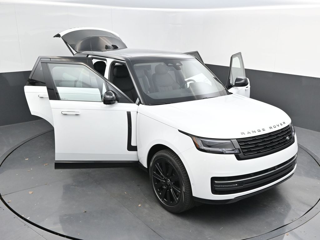 2025 Land Rover Range Rover SE - Photo 52