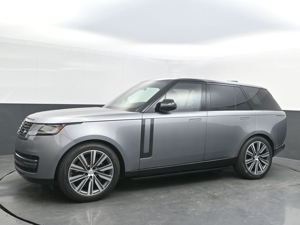 New 2025 Land Rover Range Rover SE SUV