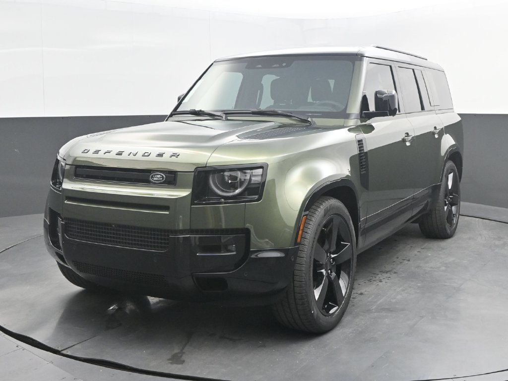 2026 Land Rover Defender 130 X-Dynamic SE SUV