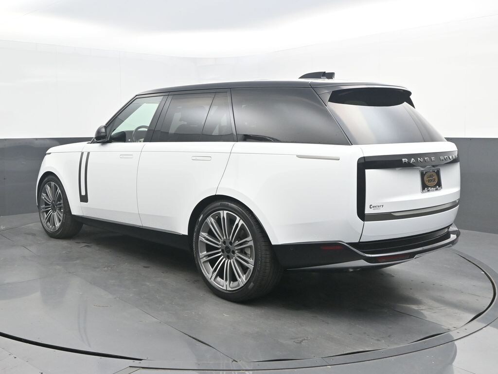 New 2026 Land Rover Range Rover SE SUV