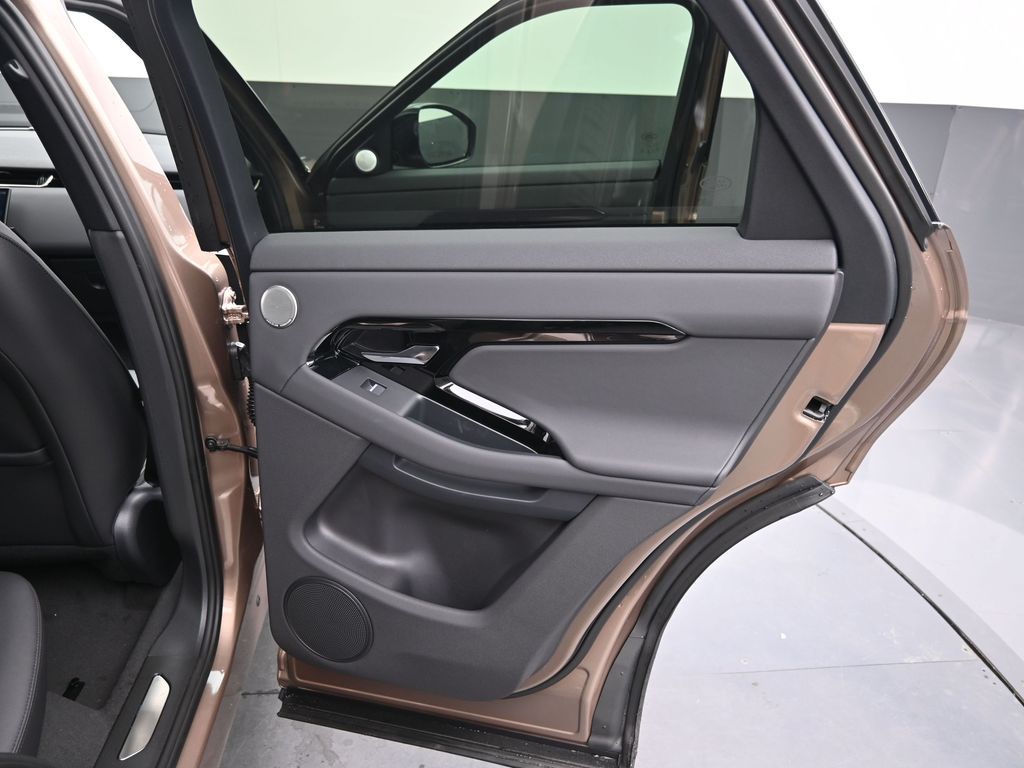 New 2026 Land Rover Range Rover Evoque Dynamic SE For Sale