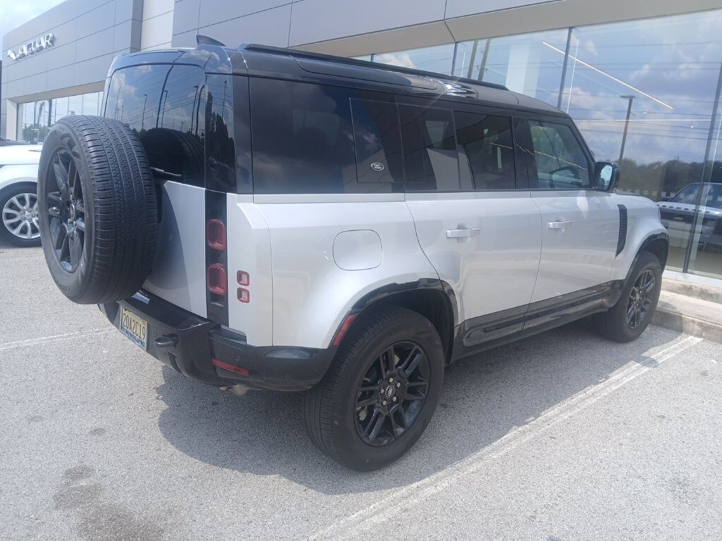 Used 2024 Land Rover Defender 110 X-Dynamic SE SUV