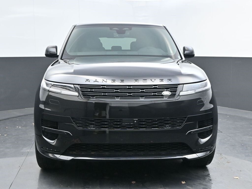 2025 Land Rover Range Rover Sport SE photo 2