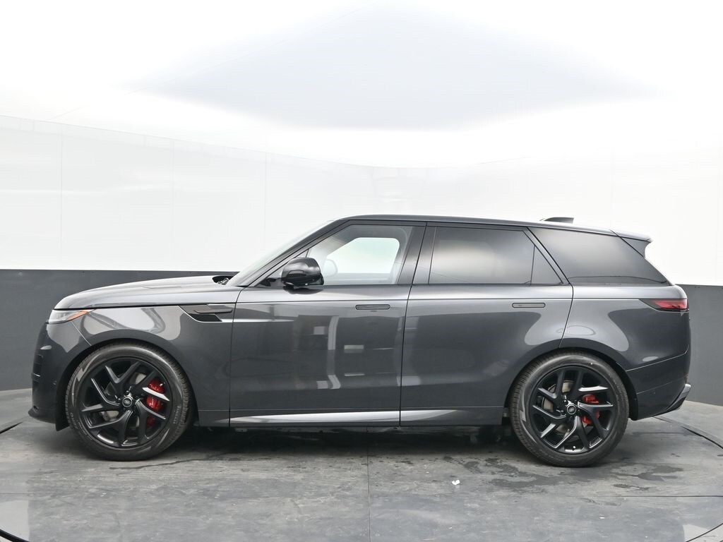 2025 Land Rover Range Rover Sport SE photo 4