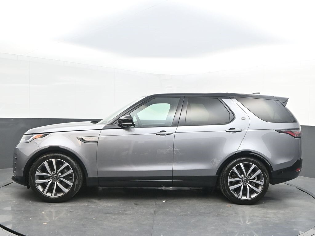 2023 Land Rover Discovery S R-Dynamic photo 3