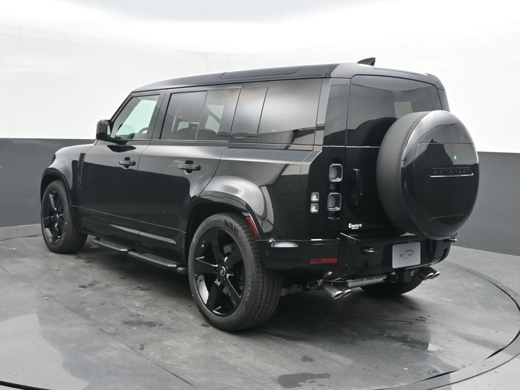 Used 2025 Land Rover Defender 110 V8 SUV