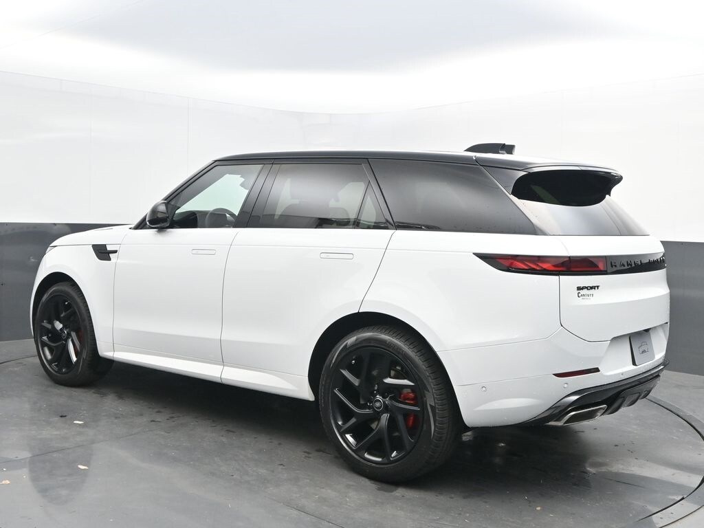 2025 Land Rover Range Rover Sport SE photo 4