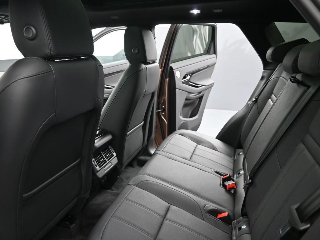 2026 Land Rover Range Rover Evoque Dynamic SE - Photo 16
