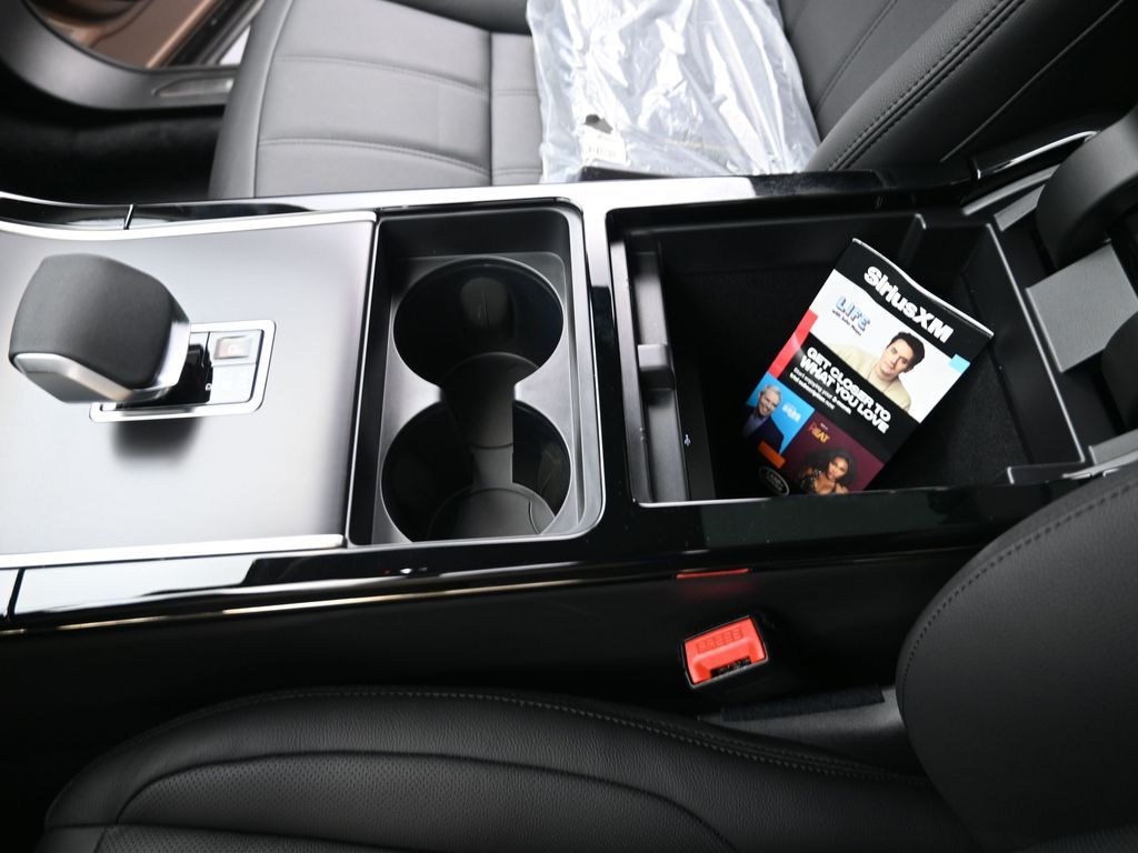 2026 Land Rover Range Rover Evoque Dynamic SE - Photo 25