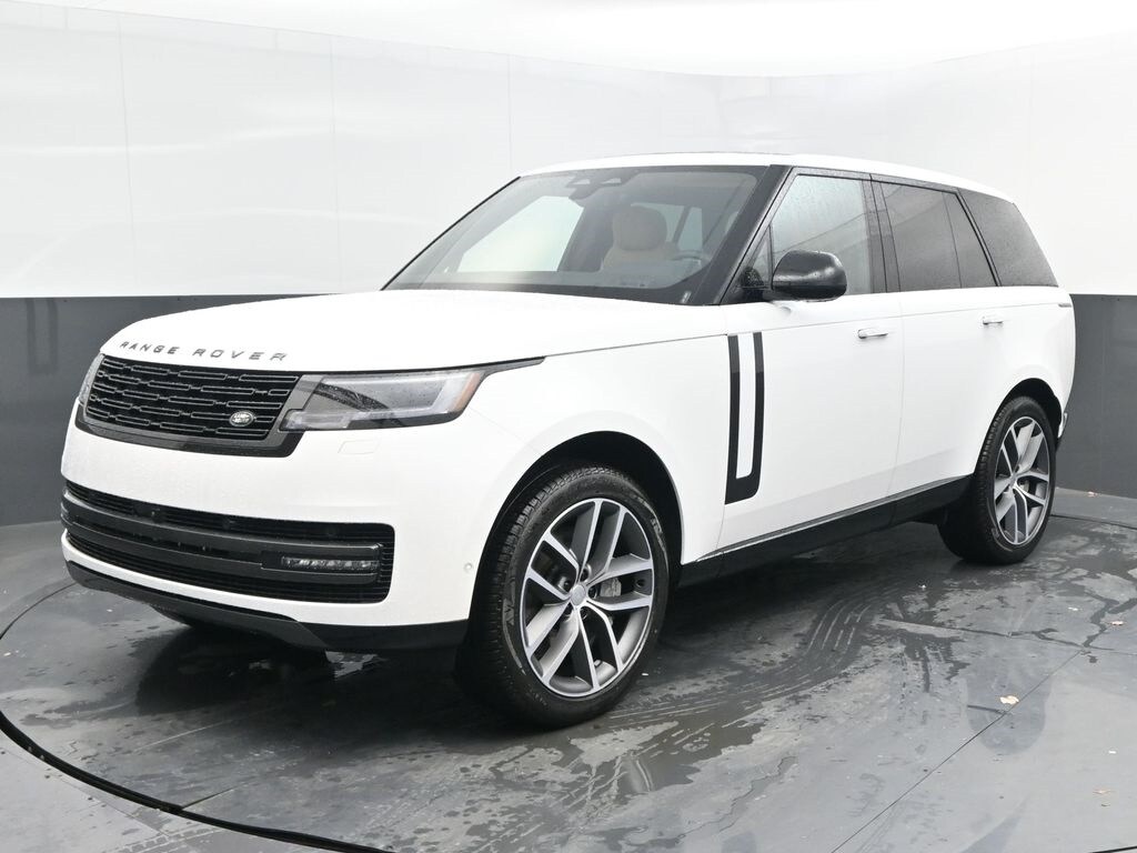 2025 Land Rover Range Rover SE photo 3