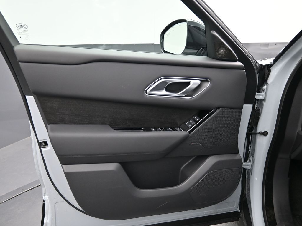2026 Land Rover Range Rover Velar Dynamic SE - Photo 17