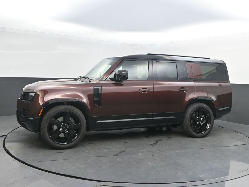 2026 Land Rover Defender 130 X-Dynamic SE P400's photo