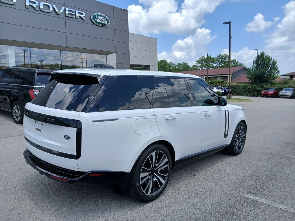 Used 2023 Land Rover Range Rover P400 SE SUV