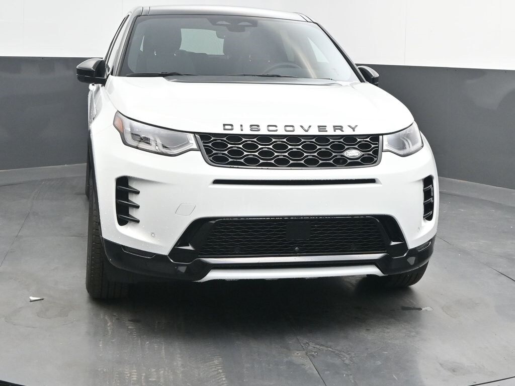 2025 Land Rover Discovery Sport Dynamic SE photo 2