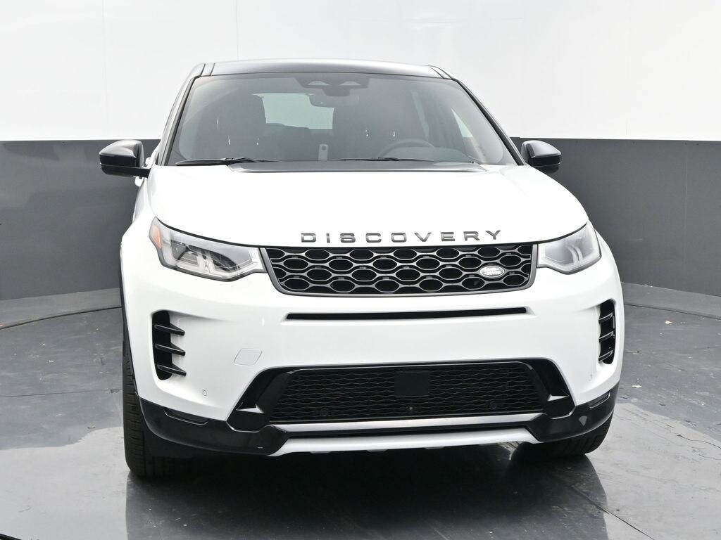 2025 Land Rover Discovery Sport Dynamic SE photo 2