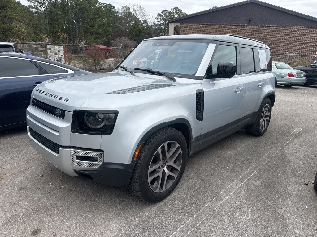2022 Land Rover Defender SE