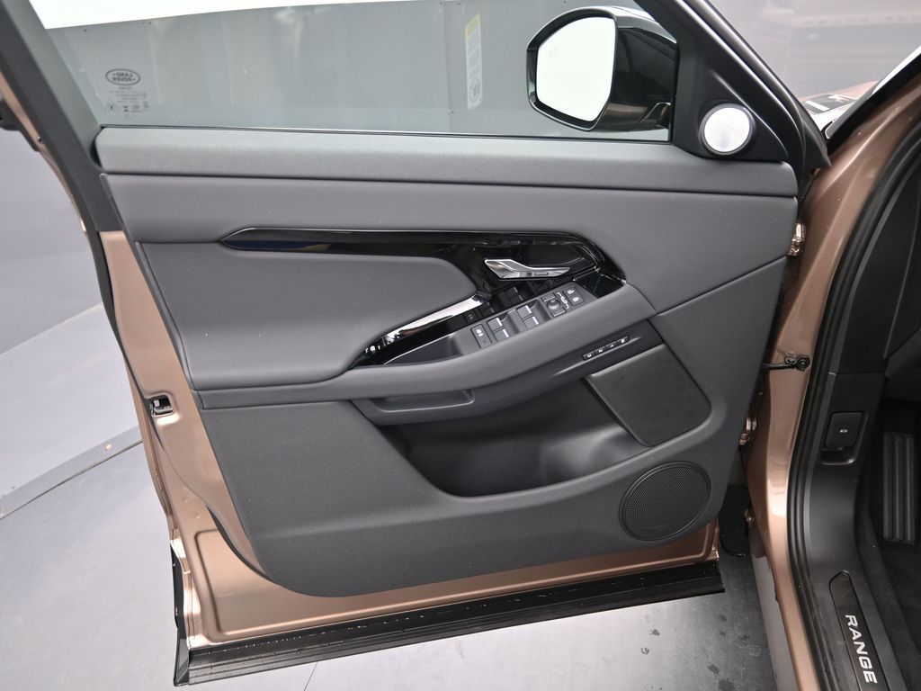 New 2026 Land Rover Range Rover Evoque Dynamic SE For Sale