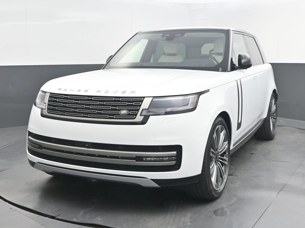New 2026 Land Rover Range Rover SE SUV