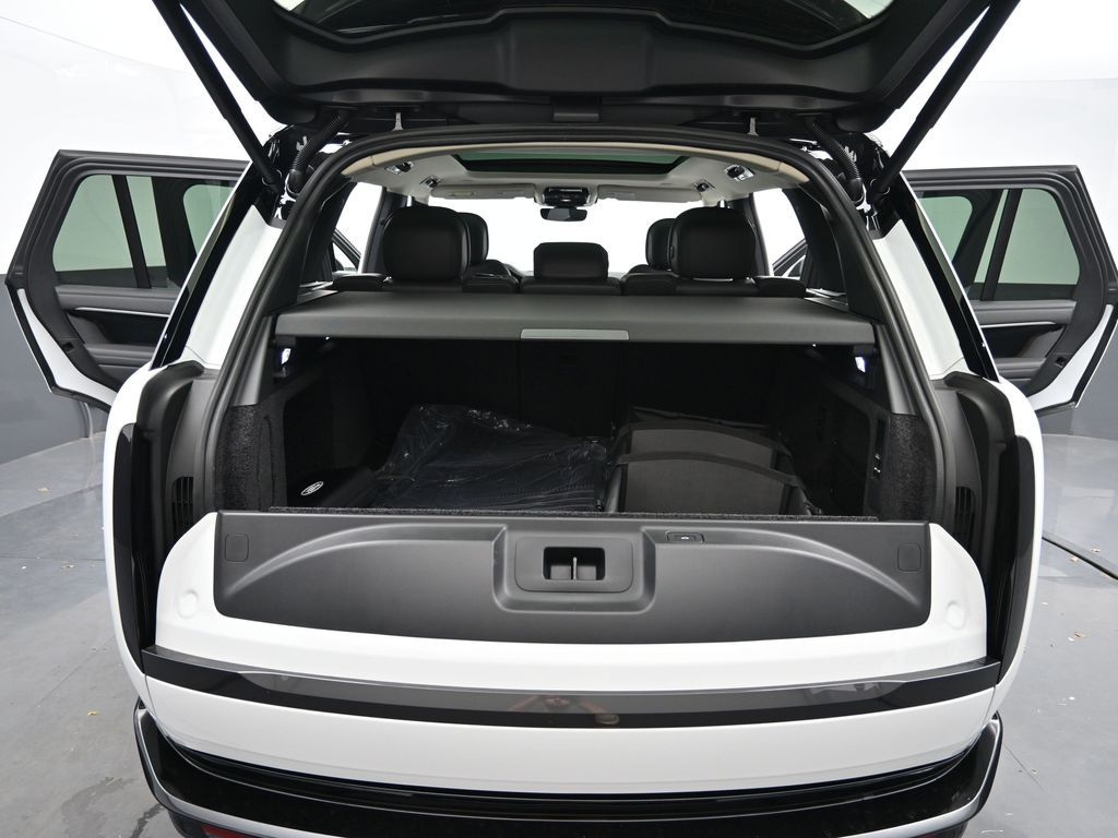 2025 Land Rover Range Rover SE - Photo 15