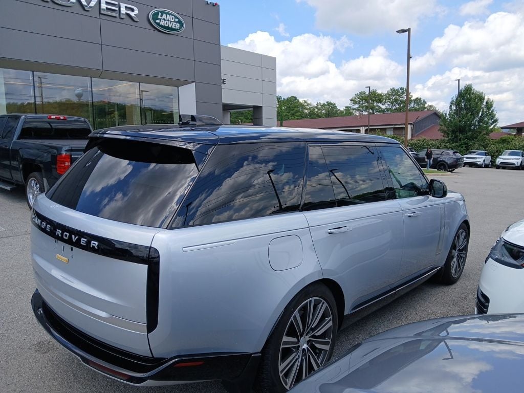 Used 2025 Land Rover Range Rover P530 Autobiography SUV