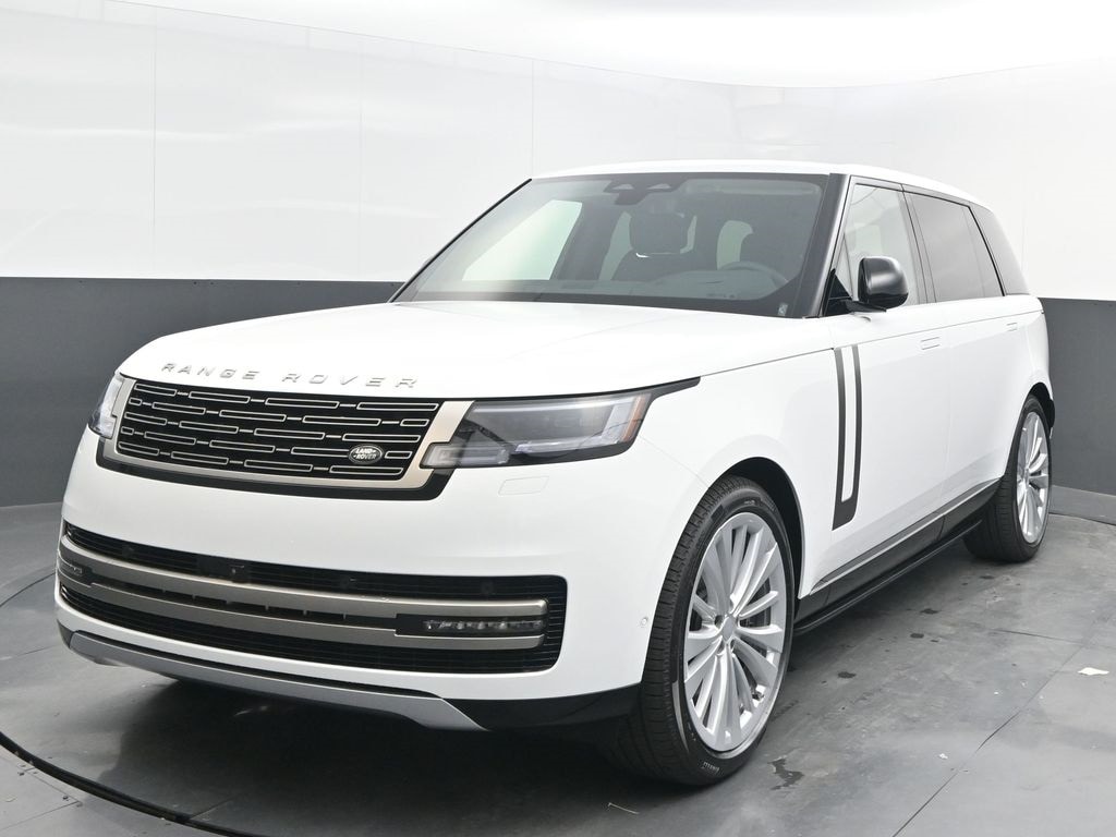 2025 Land Rover Range Rover SE's photo