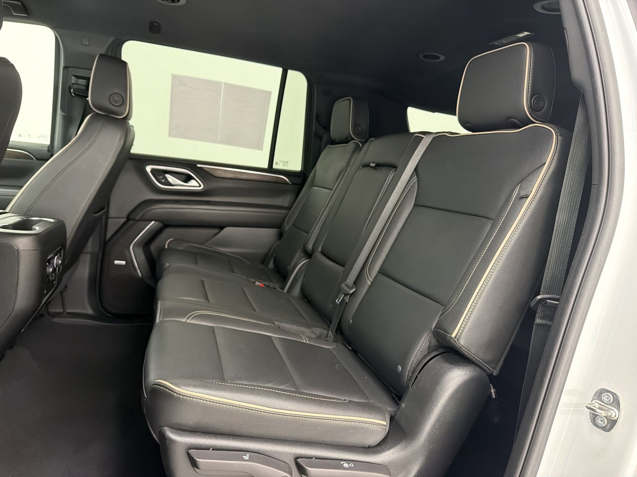 2024 Chevrolet Suburban Premier - Photo 20