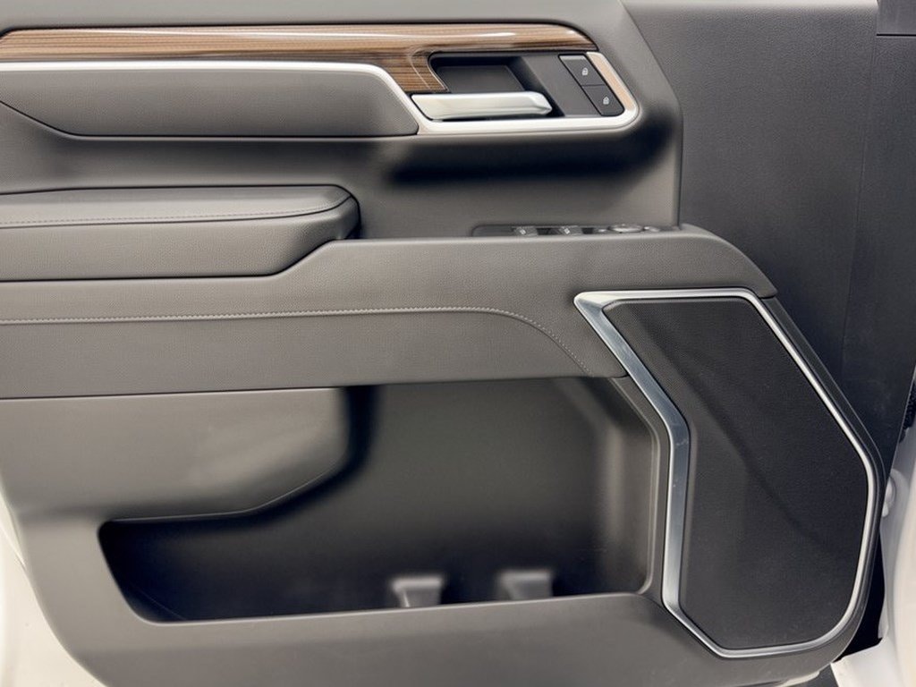 2025 Chevrolet Silverado 2500HD LT - Photo 14