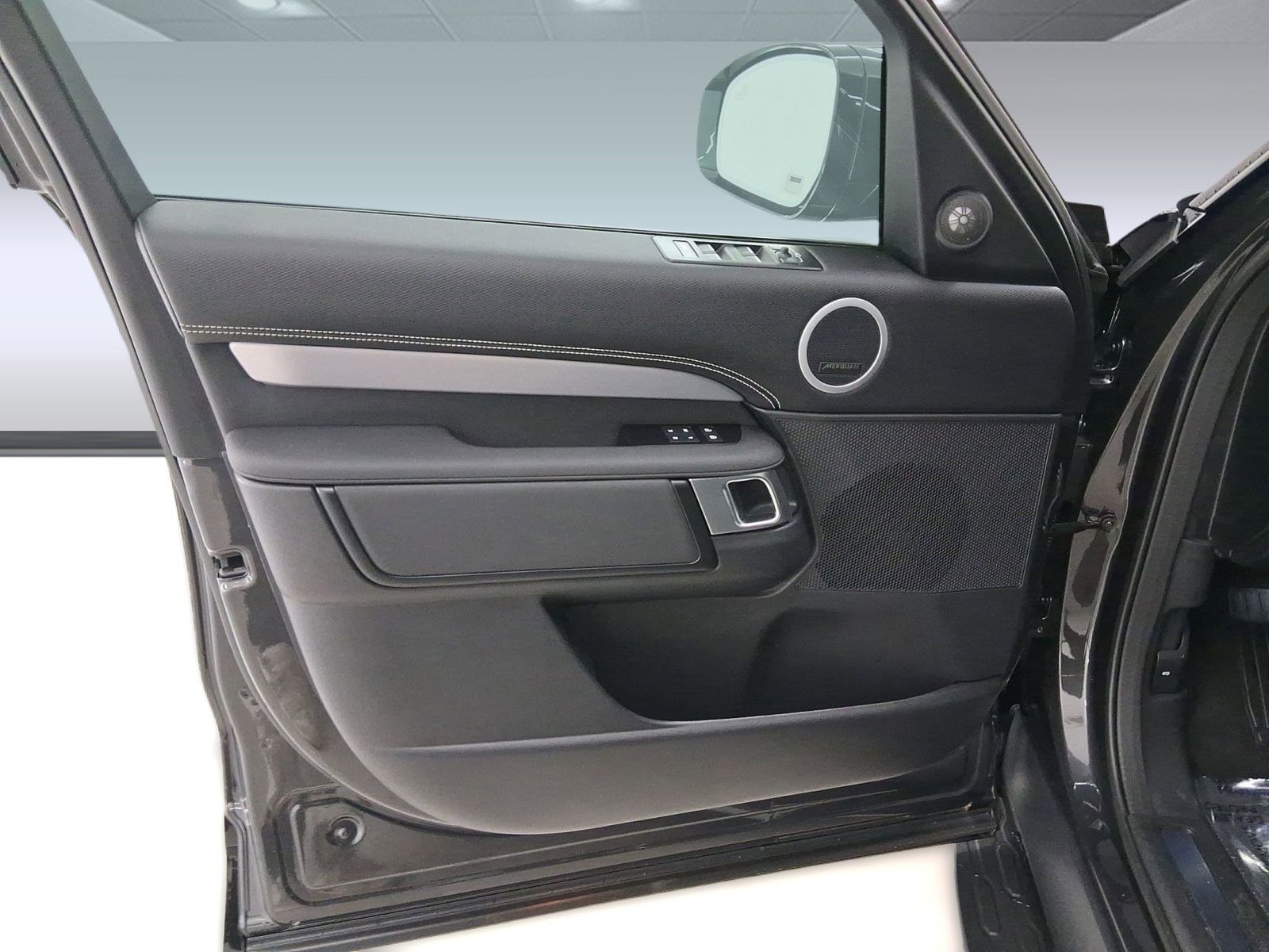 2026 Land Rover Discovery Gemini Edition - Photo 31