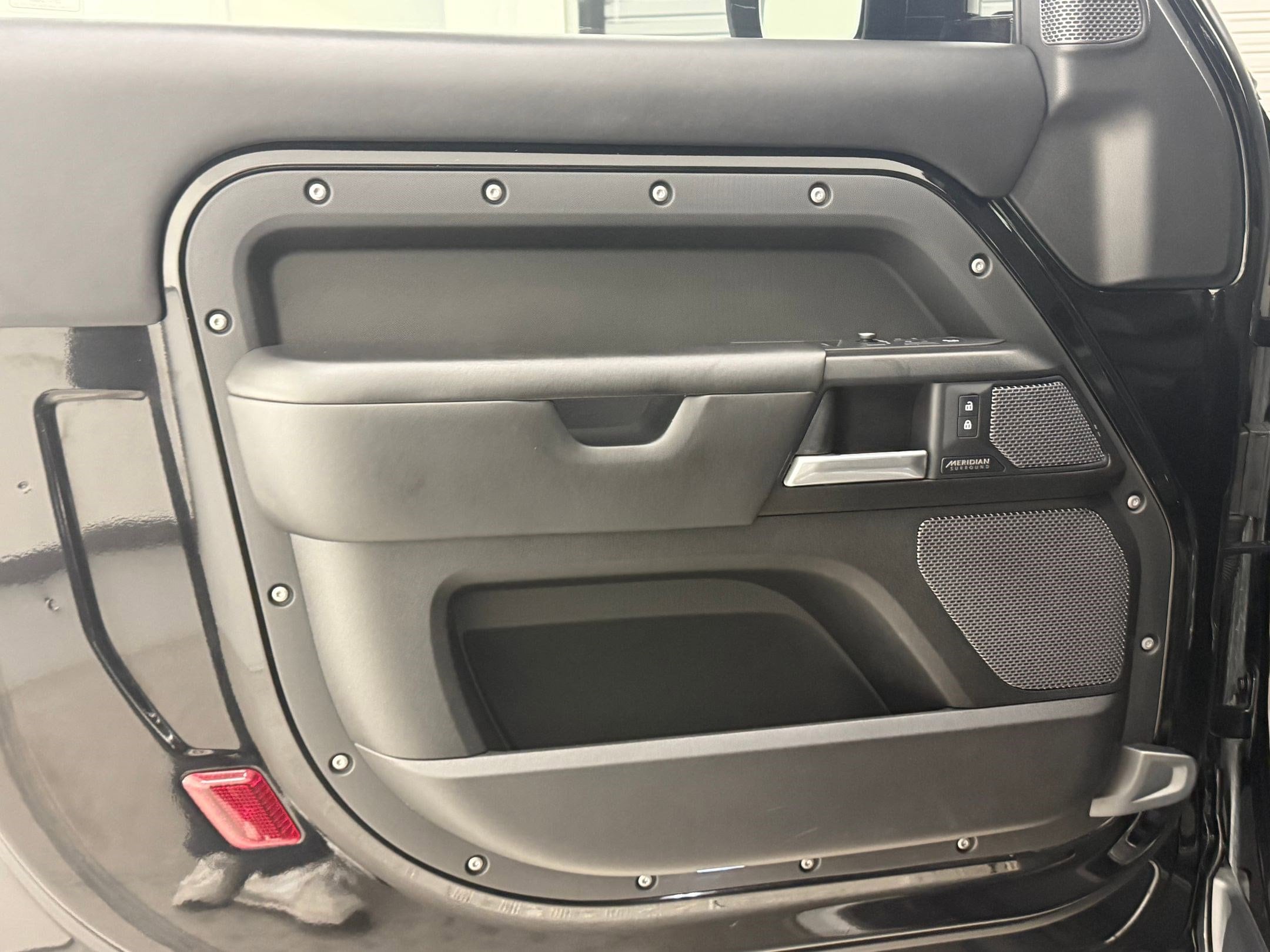 2022 Land Rover Defender V8 - Photo 16