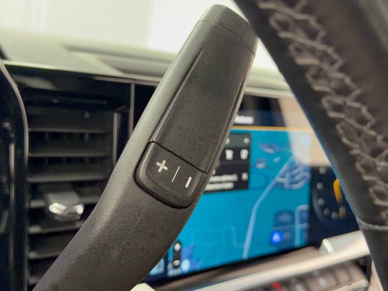 2025 Chevrolet Silverado 2500HD LT - Photo 21