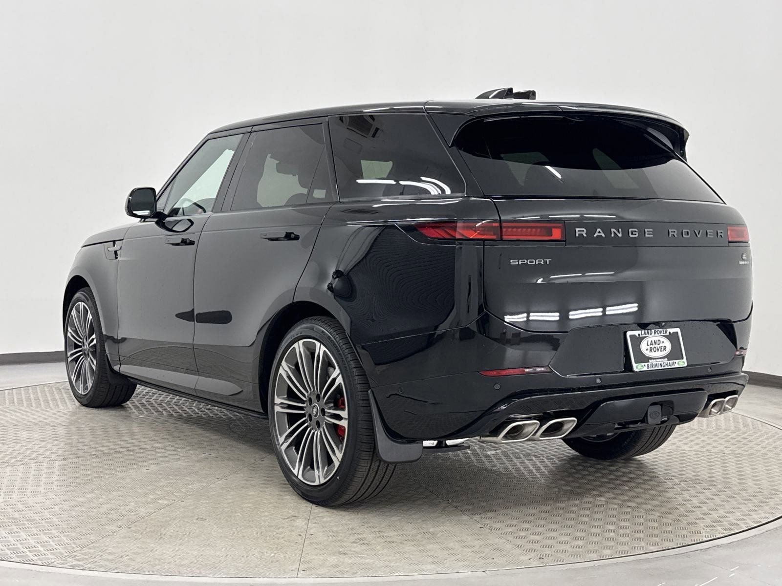2025 Land Rover Range Rover Sport P530 Dynamic SE photo 2
