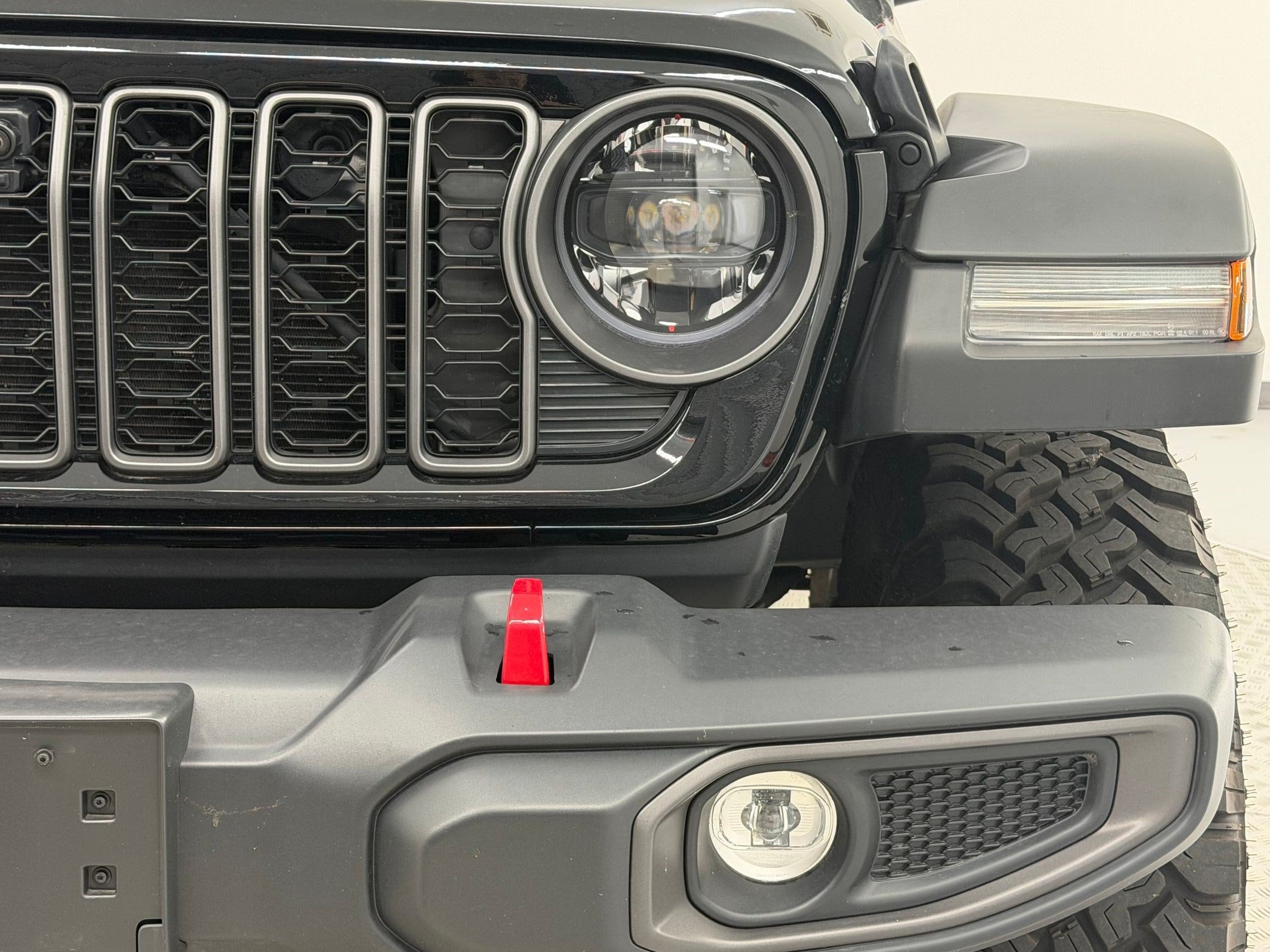 2025 Jeep Gladiator Rubicon - Photo 12