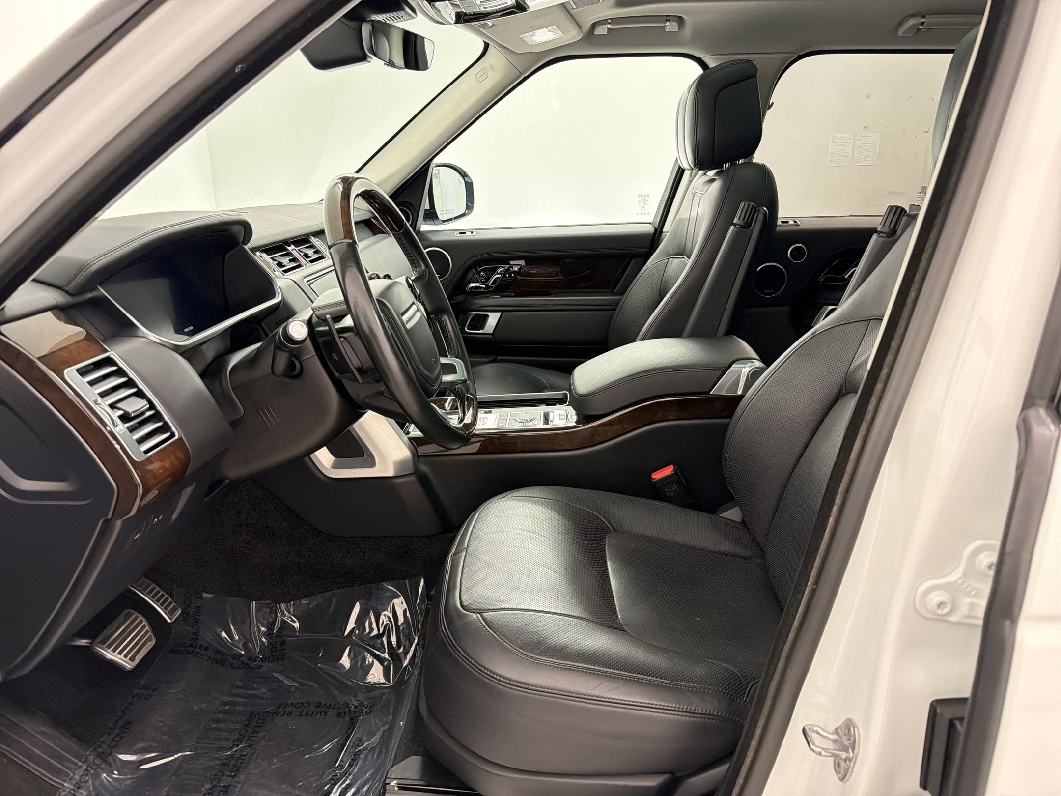 2021 Land Rover Range Rover Westminster photo 4