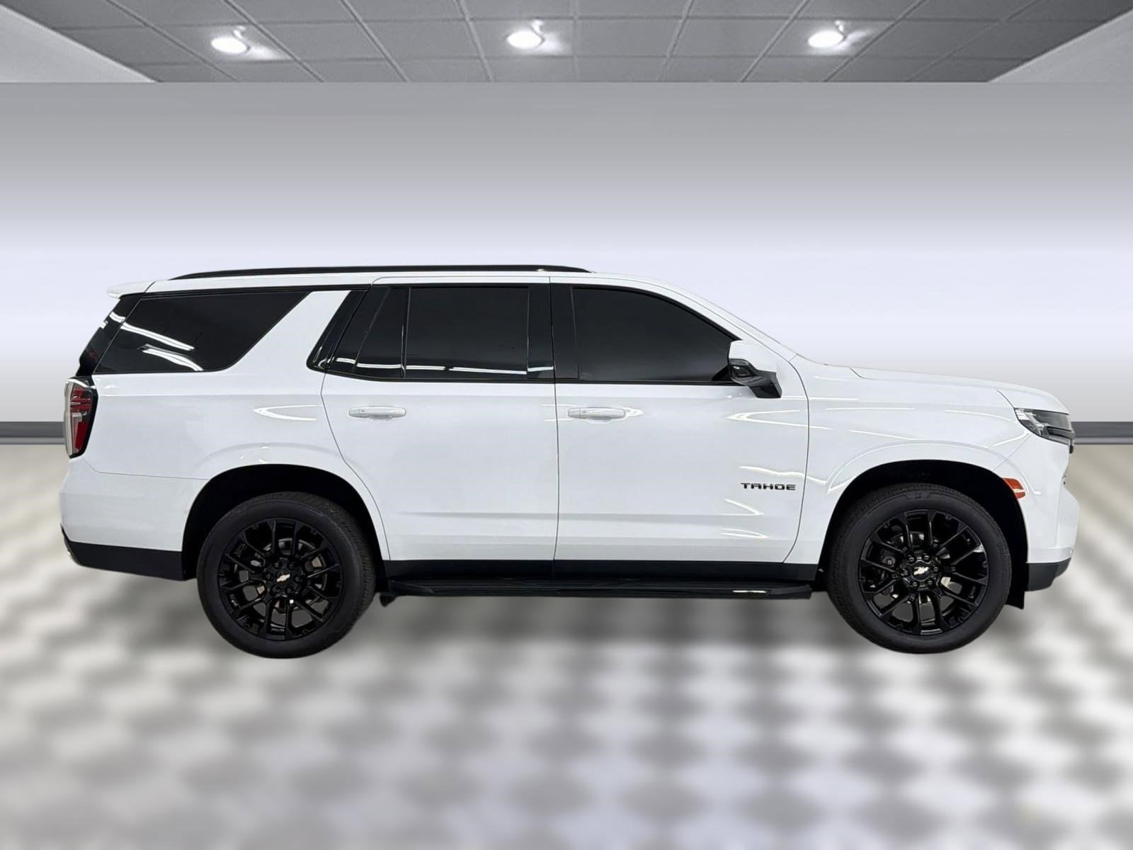 2023 Chevrolet Tahoe RST photo 3