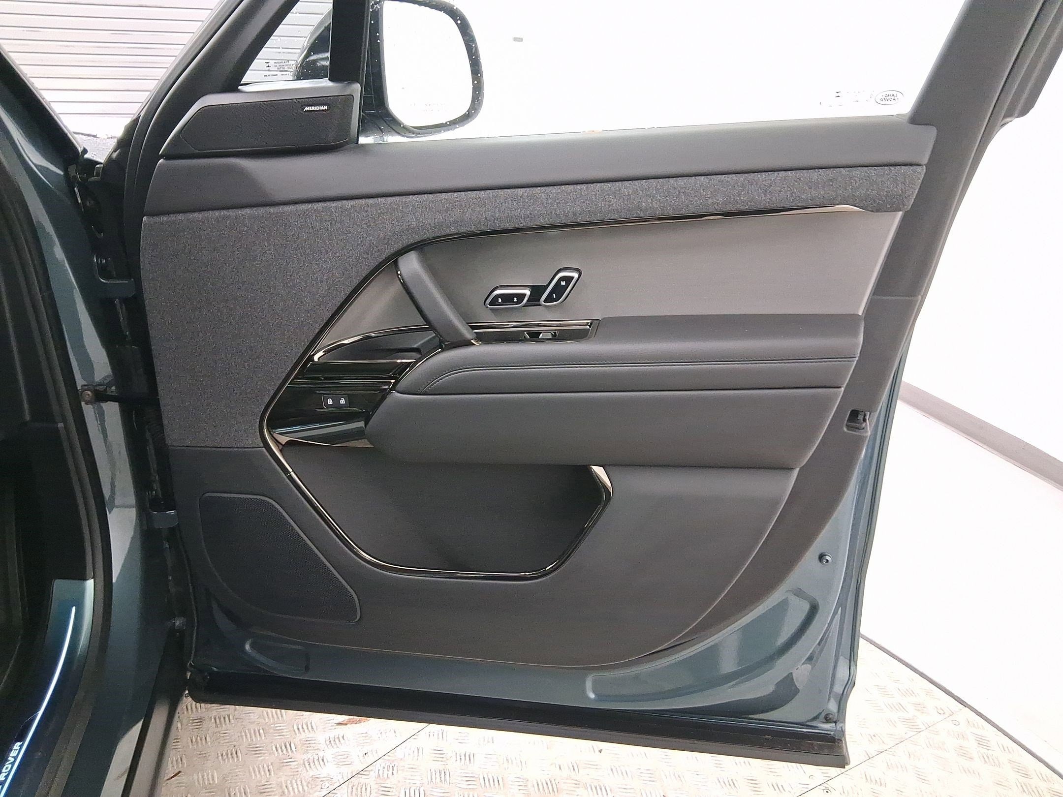 2025 Land Rover Range Rover Sport Dynamic SE - Photo 30